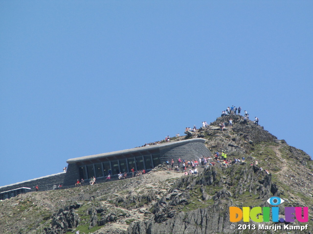 SX28690 People on top of Snowdon